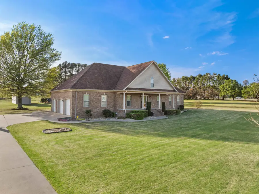 50 Meadow Ridge Ln, Rogersville, AL 35652 - #3