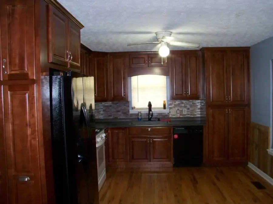 1816 Briarwood Ln, Cullman, AL 35055 - #3