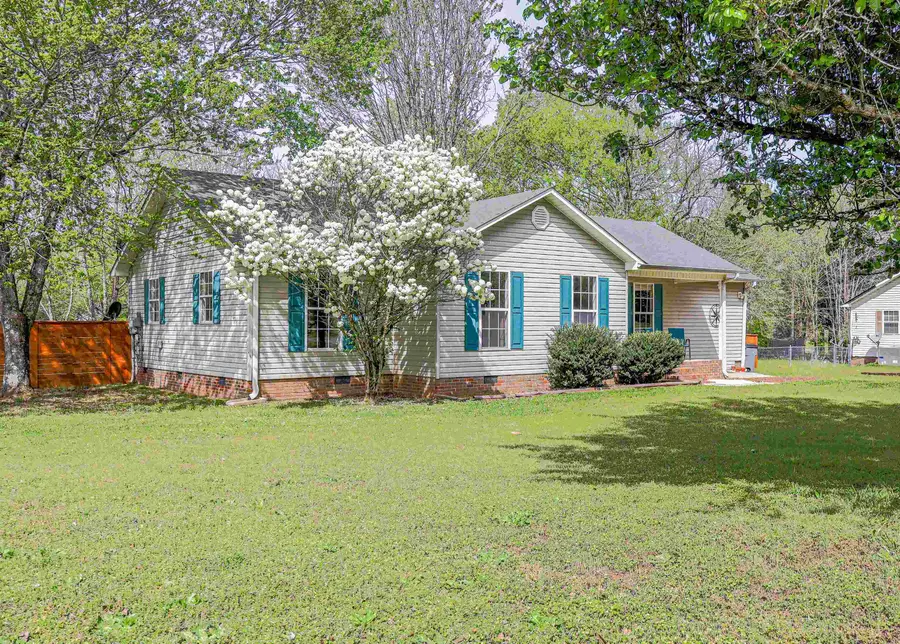 78 Shoals Paradise Dr, Florence, AL 35634 - #3