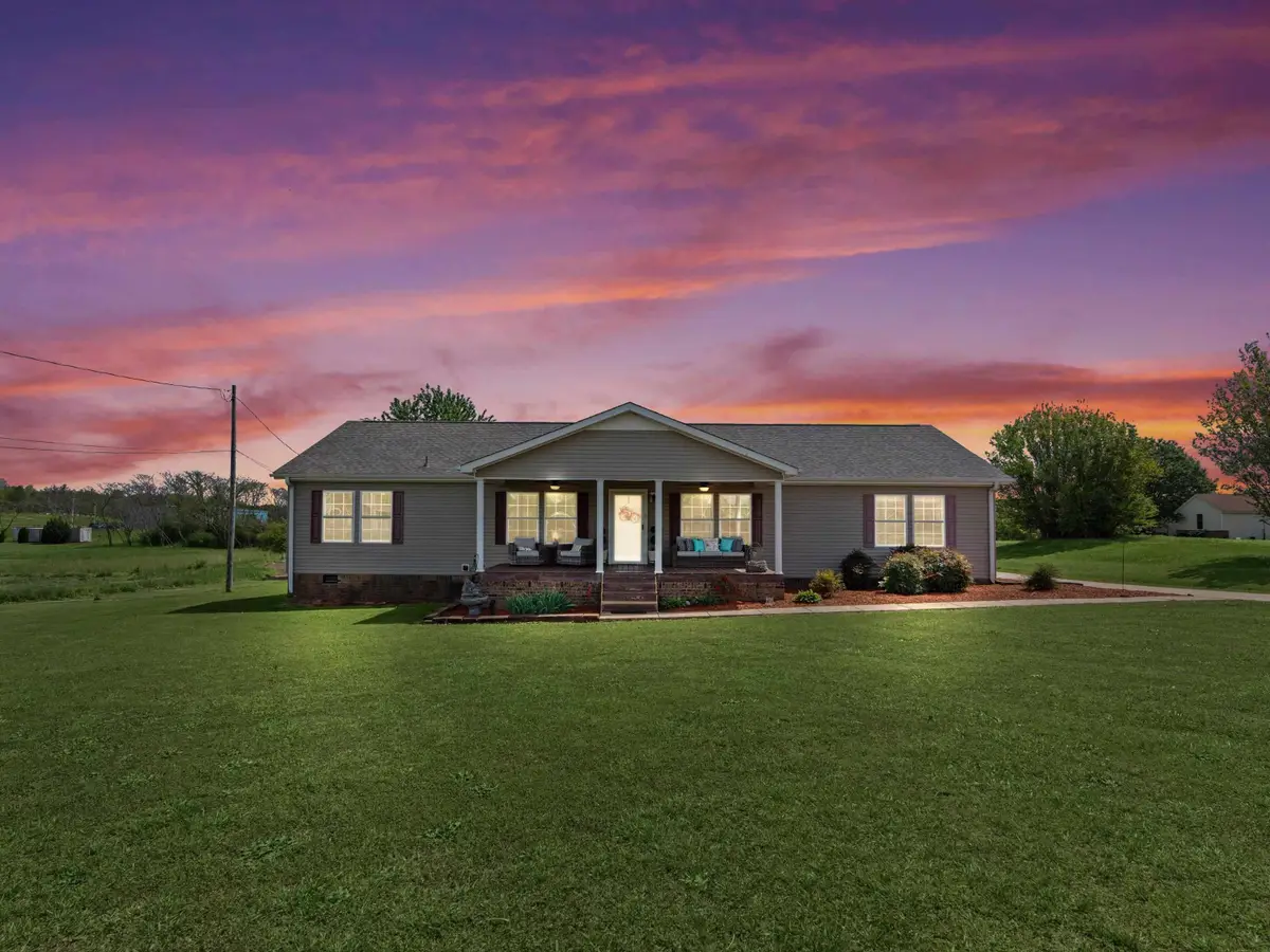 20405 Winfred Dr, Tanner, AL 35671 - #1