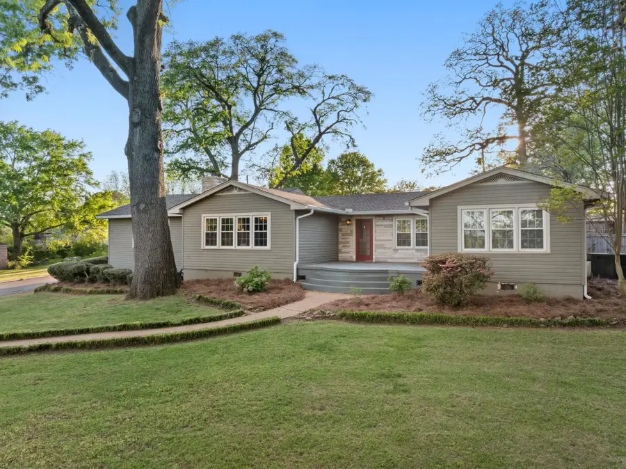 102 Hiram St, Sheffield, AL 35660 - #3