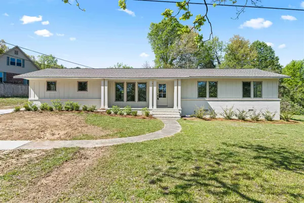 1502 Maple Dr, Cullman, AL 35055