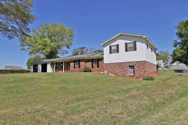 115 6th St, Red Bay, AL 35582
