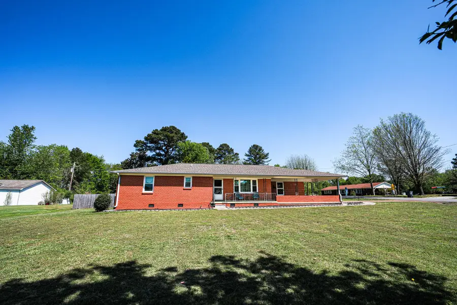 600 W Rasch Rd, Florence, AL 35633 - #2
