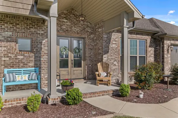 208 Wynchase Dr, Muscle Shoals, AL 35661