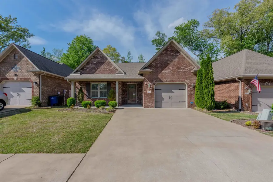 211 Cottage Ln, Florence, AL 35630 - #2