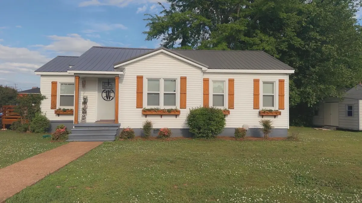 1200 E 1st, Tuscumbia, AL 35674 - #1