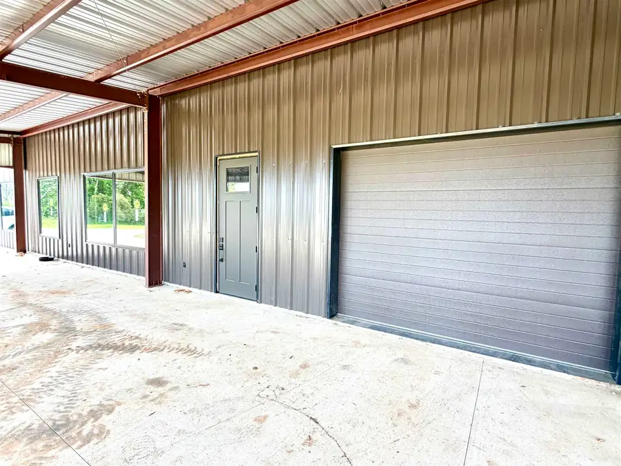 195 Spout Springs Rd, Muscle Shoals, AL 35661 - #3