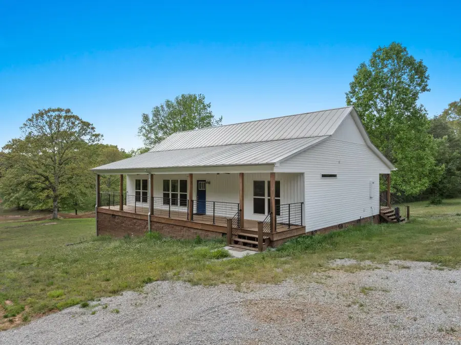 201 Berry Ln, Florence, AL 35633 - #3