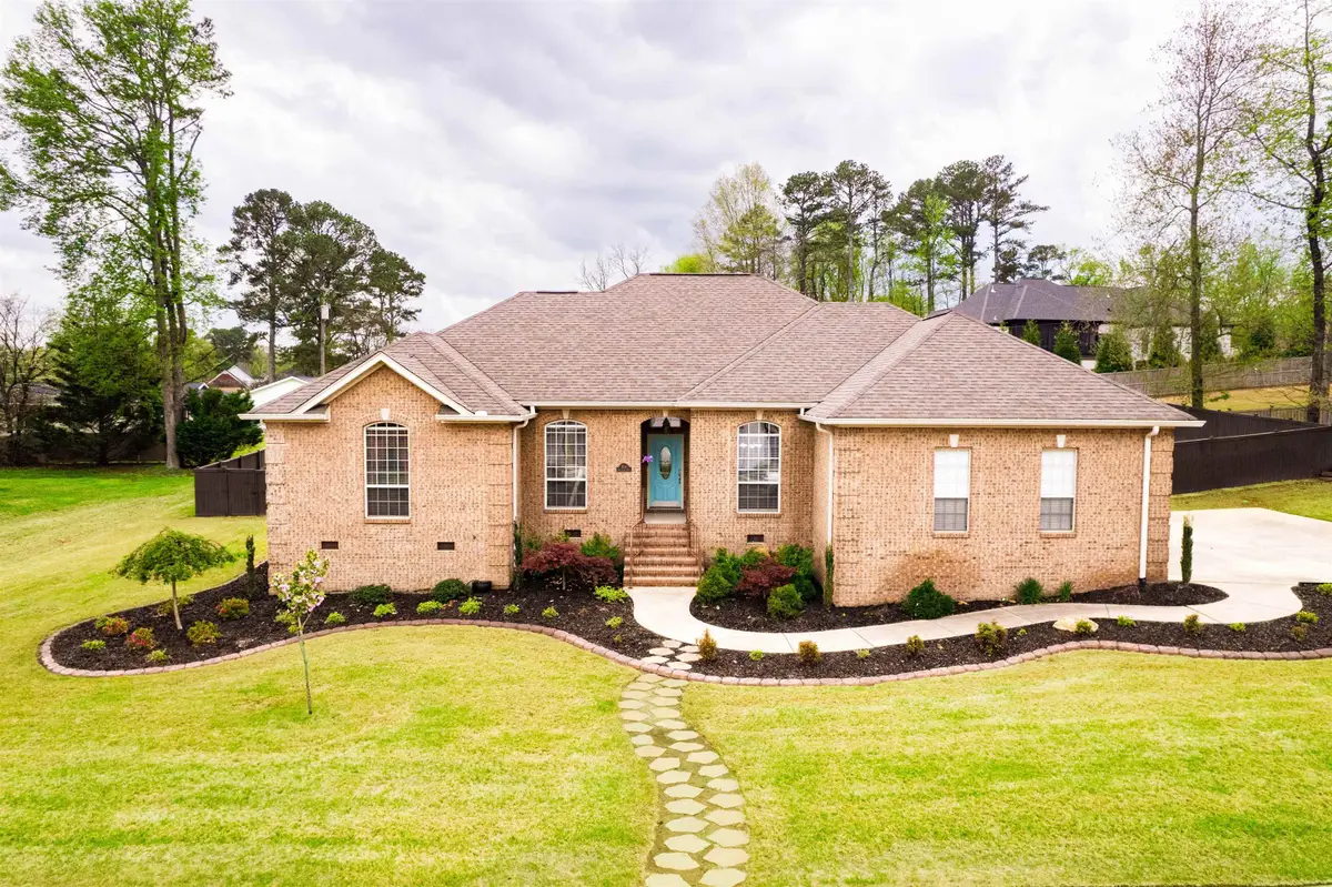 904 Skypark Rd, Florence, AL 35634 - #1