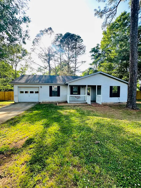 383 Hood St, Town Creek, AL 35672