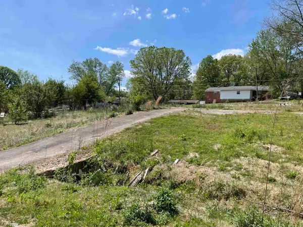 227 Gail Ave, Russellville, AL 35653