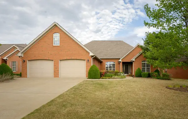 104 Grace Dr, Florence, AL 35630