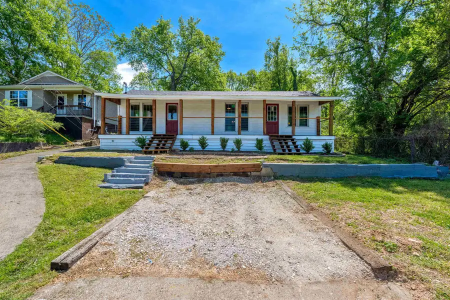 1122 E Bluff St, Florence, AL 35630 - #2