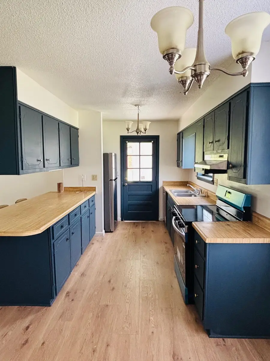 1709 Tennessee St, Sheffield, AL 35660 - #2