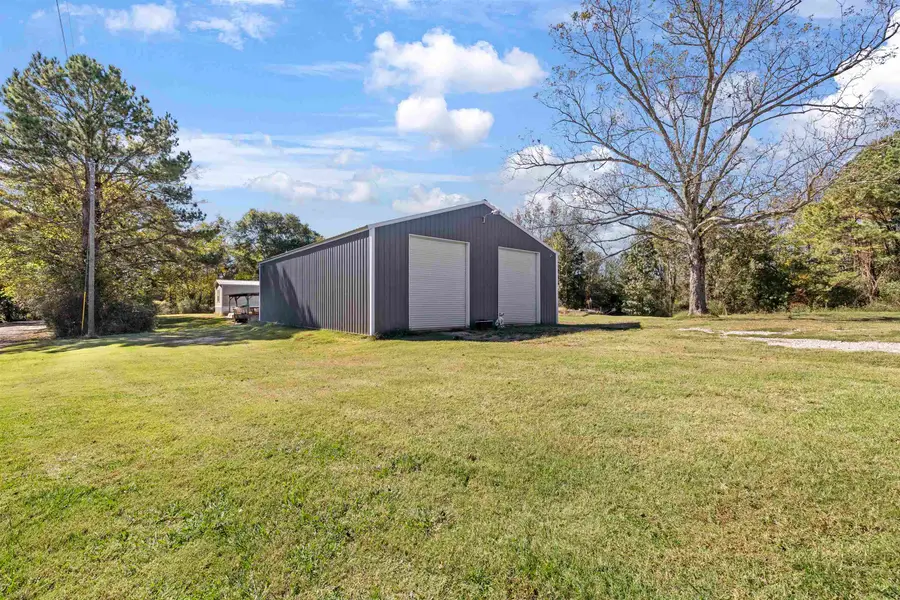 116 Long Dr, Danville, AL 35619 - #2