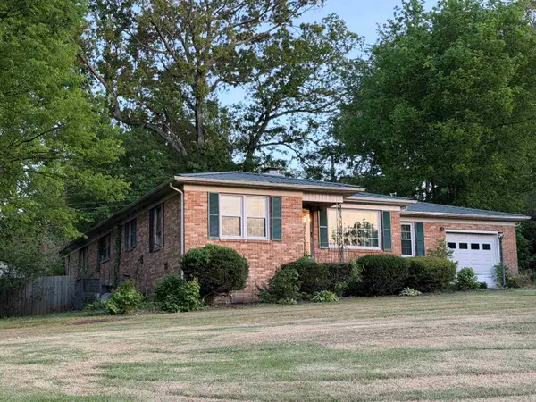 219 Wilson Ave, Florence, AL 35630