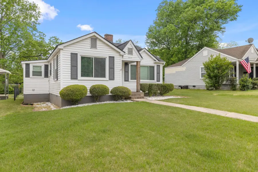 1012 1st St, Tuscumbia, AL 35674 - #3
