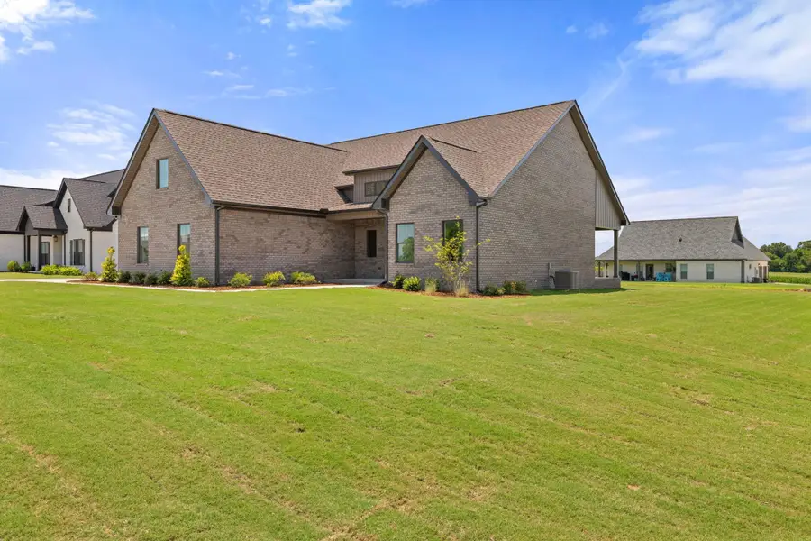 500 Cottontail Tr, Killen, AL 35645 - #2