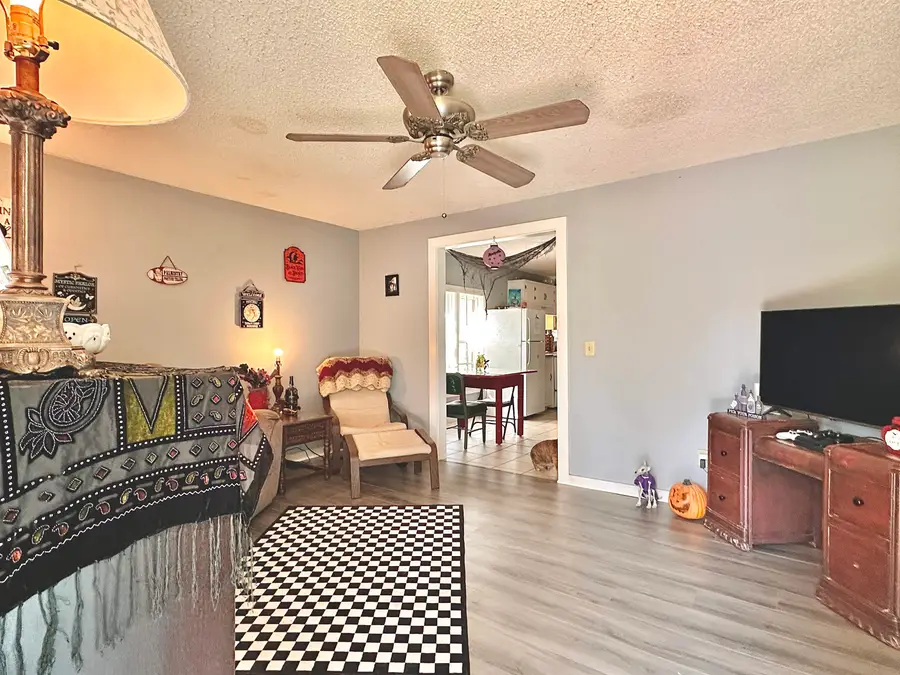 201 Ohio Ave, Hanceville, AL 35077 - #3