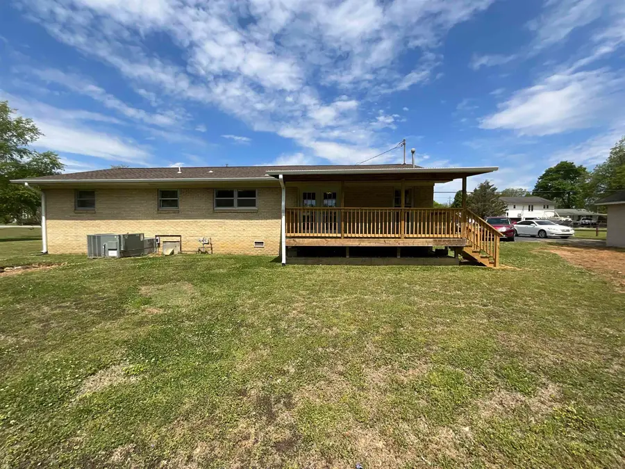 884 Rose St, Rogersville, AL 35652 - #3