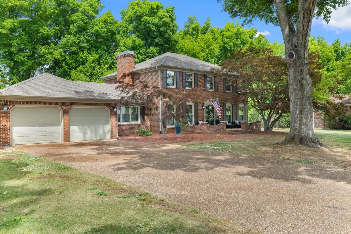 309 Westbury Ln, Florence, AL 35630 - #1
