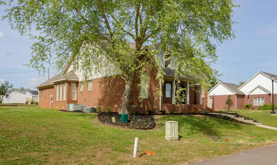 306 W 7th St, Tuscumbia, AL 35674 - #2