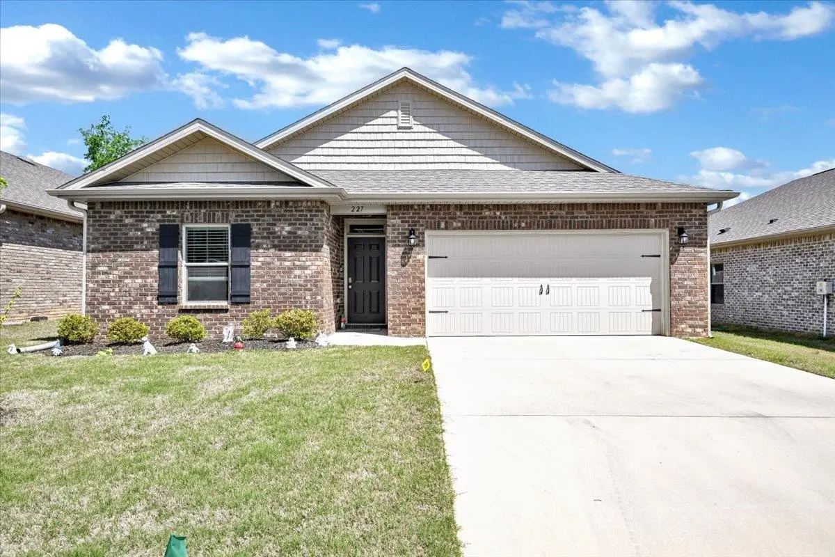 227 Ashland Dr, Hanceville, AL 35077 - #1