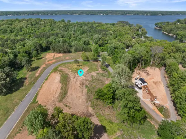 Singing River Dr, Muscle Shoals, AL 35661