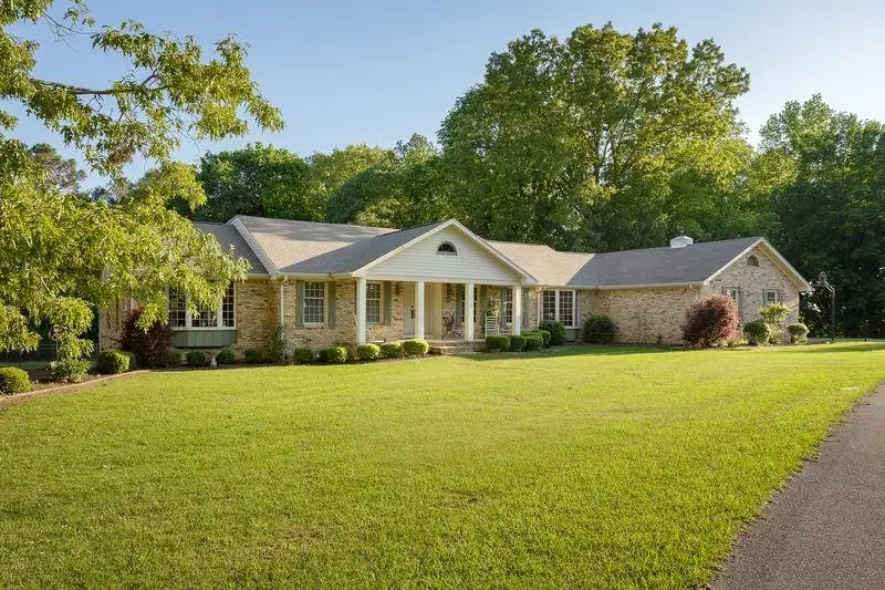 2211 Cotton Gin Rd, Russellville, AL 35653 - #1