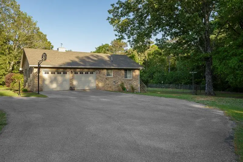 2211 Cotton Gin Rd, Russellville, AL 35653 - #3