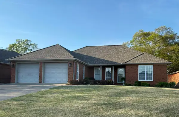 107 Old Hickory Dr, Florence, AL 35630