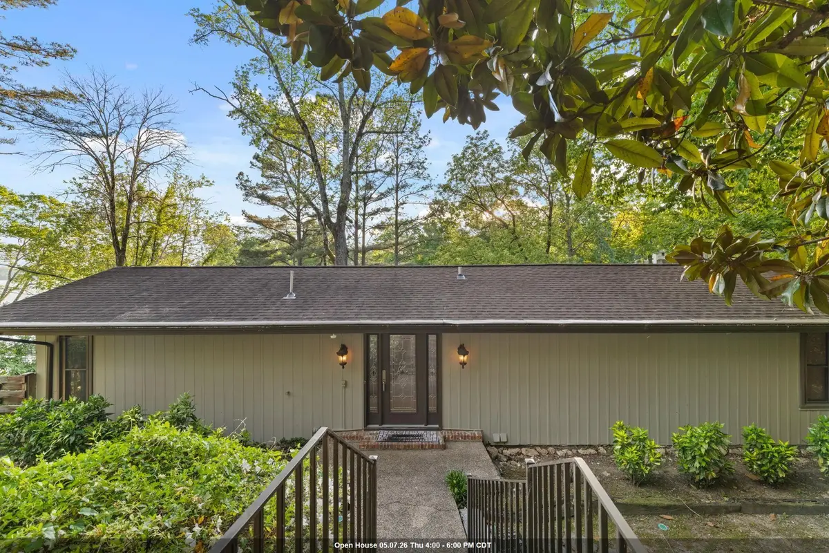 240 Holland Dr, Killen, AL 35645 - #1