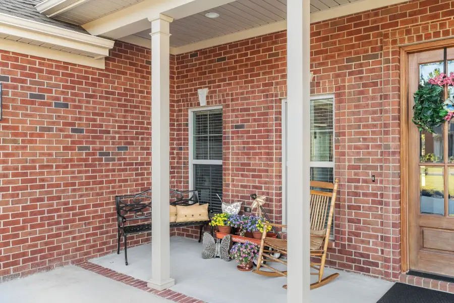 433 Dartmoor Dr, Killen, AL 35645 - #3