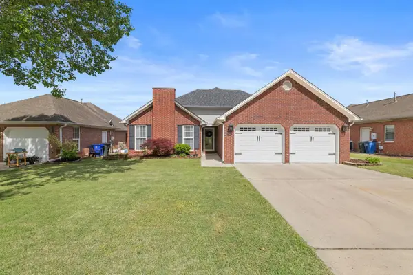 2342 Parc Pl, Florence, AL 35630
