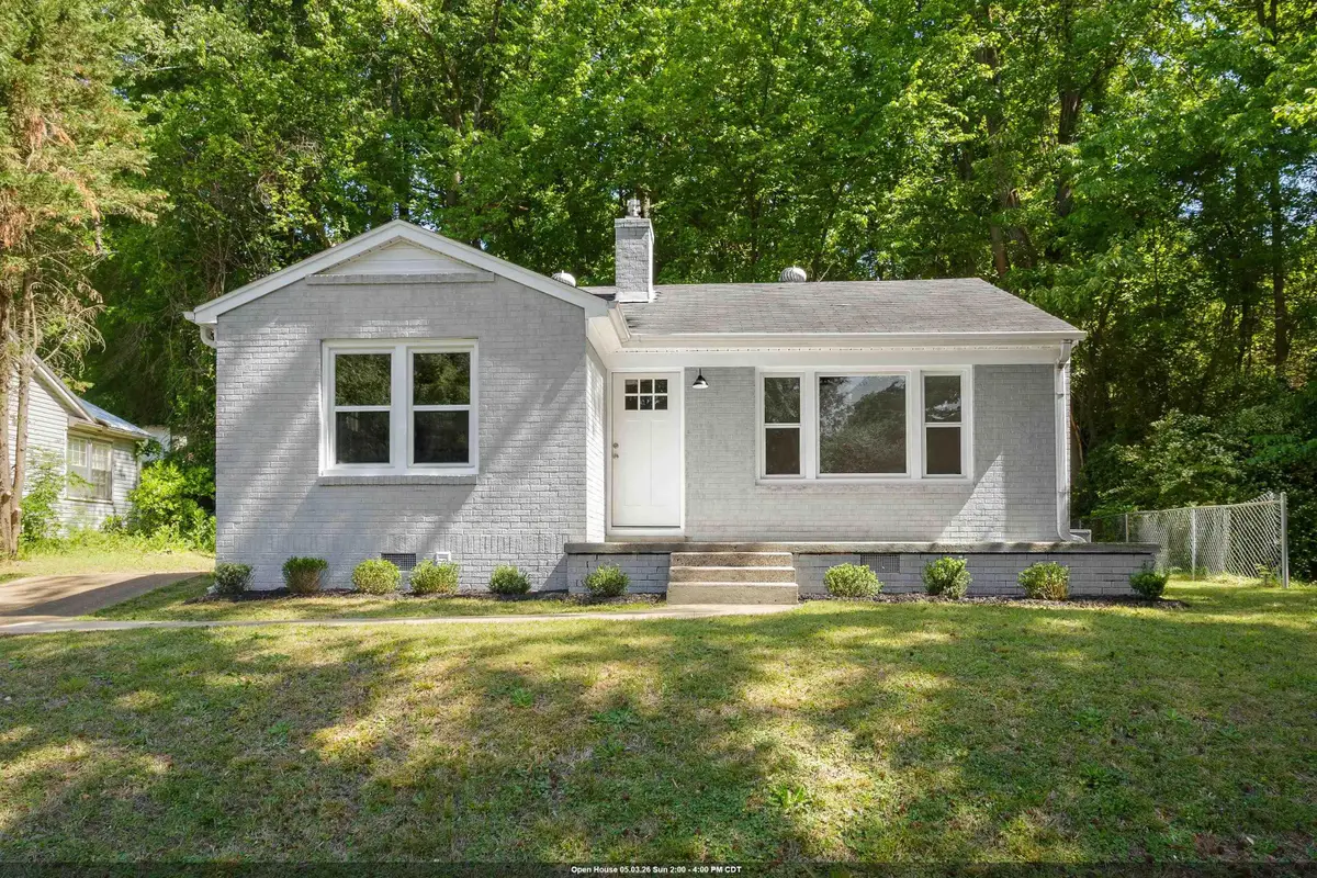 858 Royal Ave, Florence, AL 35630 - #1