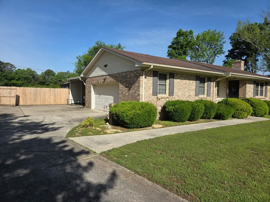 1707 Pine St, Athens, AL 35611 - #2