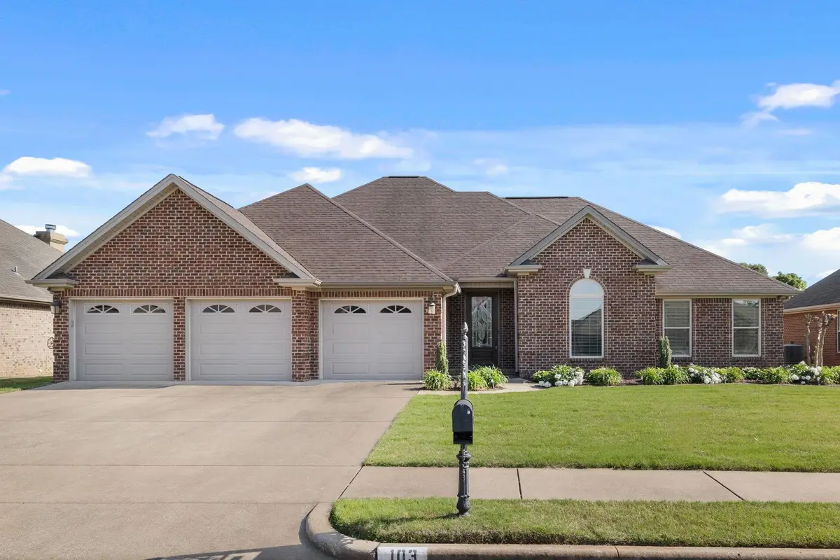 103 Rhett Dr, Muscle Shoals, AL 35661 - #1
