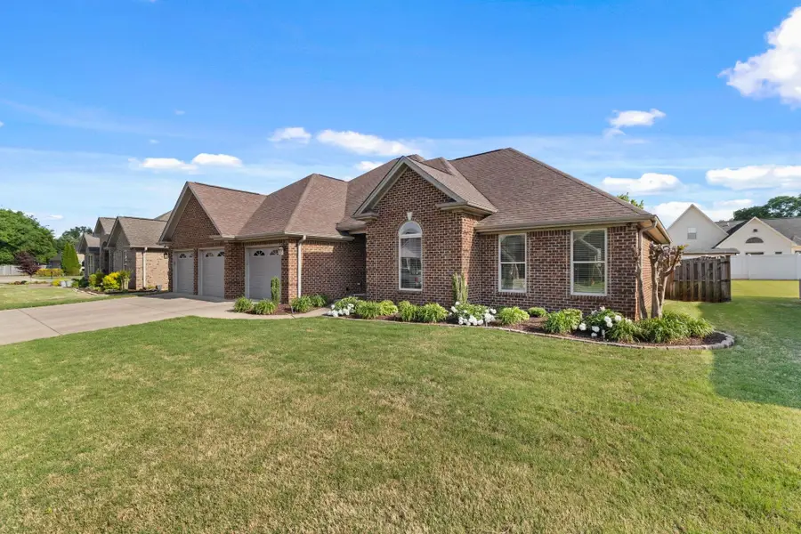 103 Rhett Dr, Muscle Shoals, AL 35661 - #2