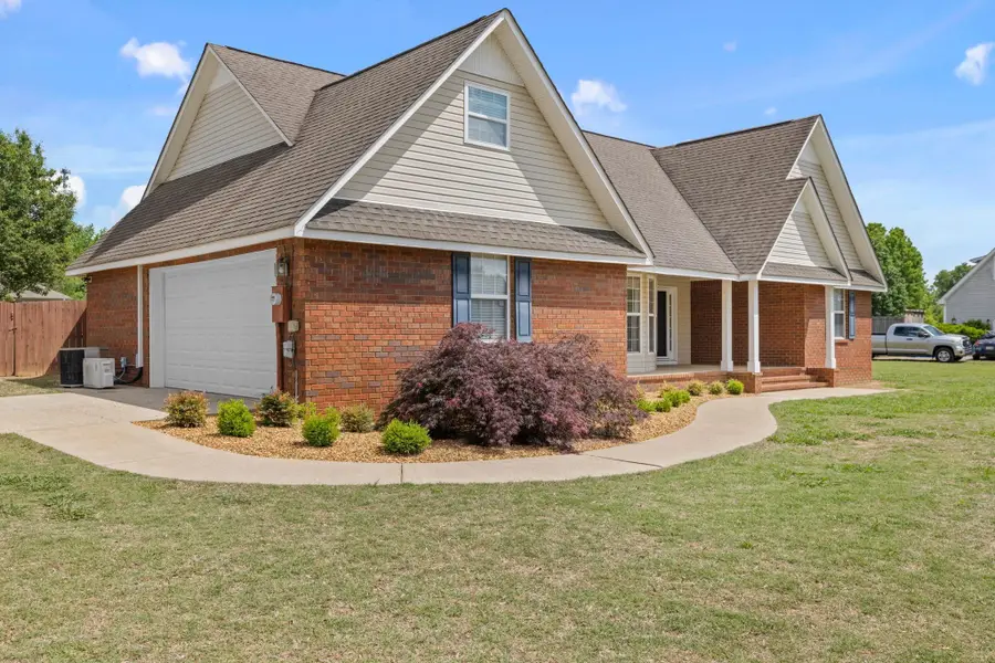690 Cloverleaf Cir, Killen, AL 35645 - #2