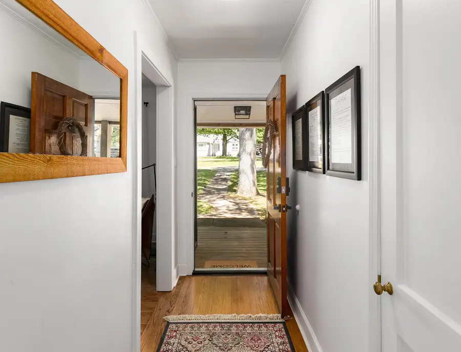 137 W Duncan Ave, Florence, AL 35630 - #3