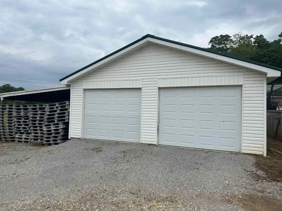 400 S Hook St, Tuscumbia, AL 35674 - #2
