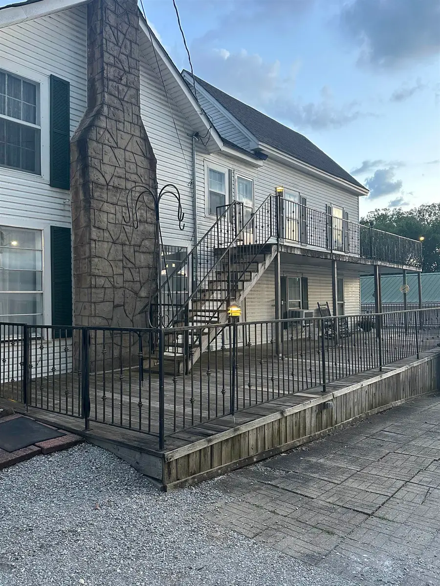 400 S Hook St, Tuscumbia, AL 35674 - #3