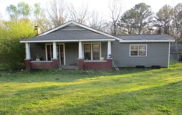 1300 7th St, Cherokee, AL 35616