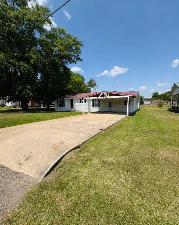 292 2nd Ave, Vernon, AL 35592