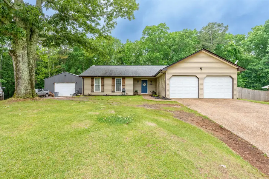 249 S New Castle Dr, Florence, AL 35633 - #2