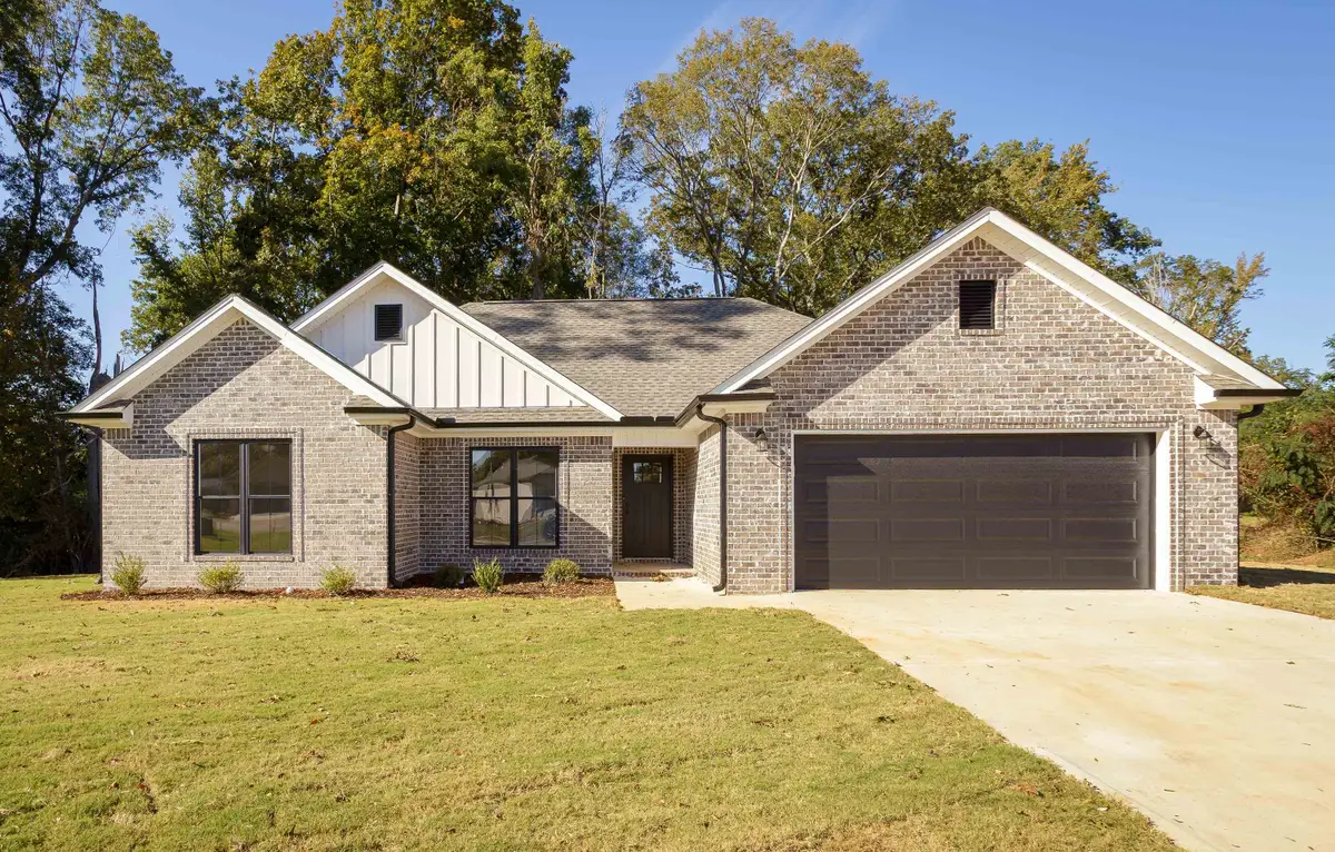 125 Sadie Lane, Tuscumbia, AL 35674 - #1
