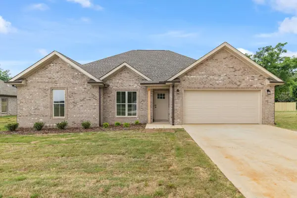 355 Knight Dr, Tuscumbia, AL 35674