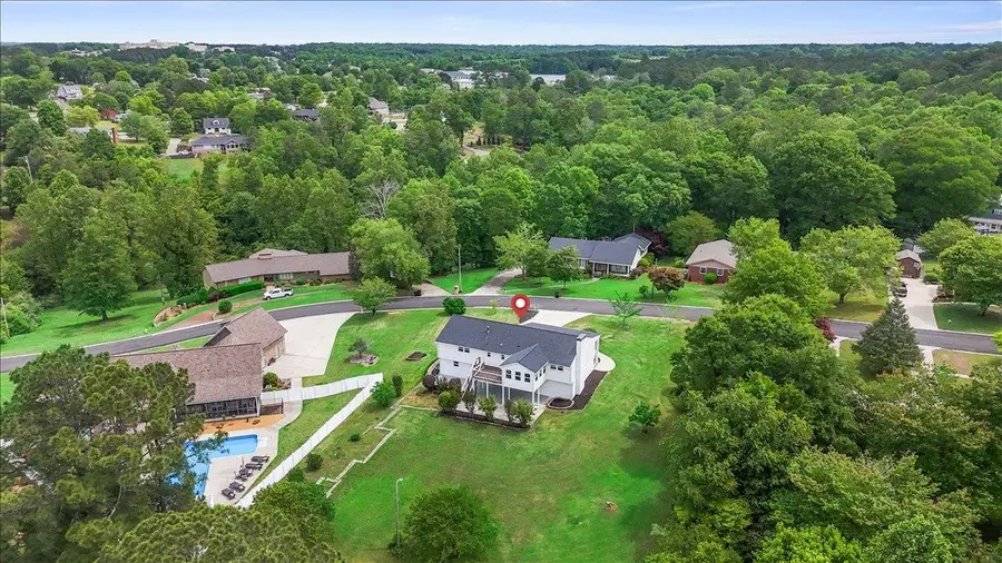 919 Brentwood Dr, Cullman, AL 35055 - #3