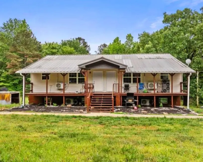 145 Dutch Ave, Hamilton, AL 35570 - #1